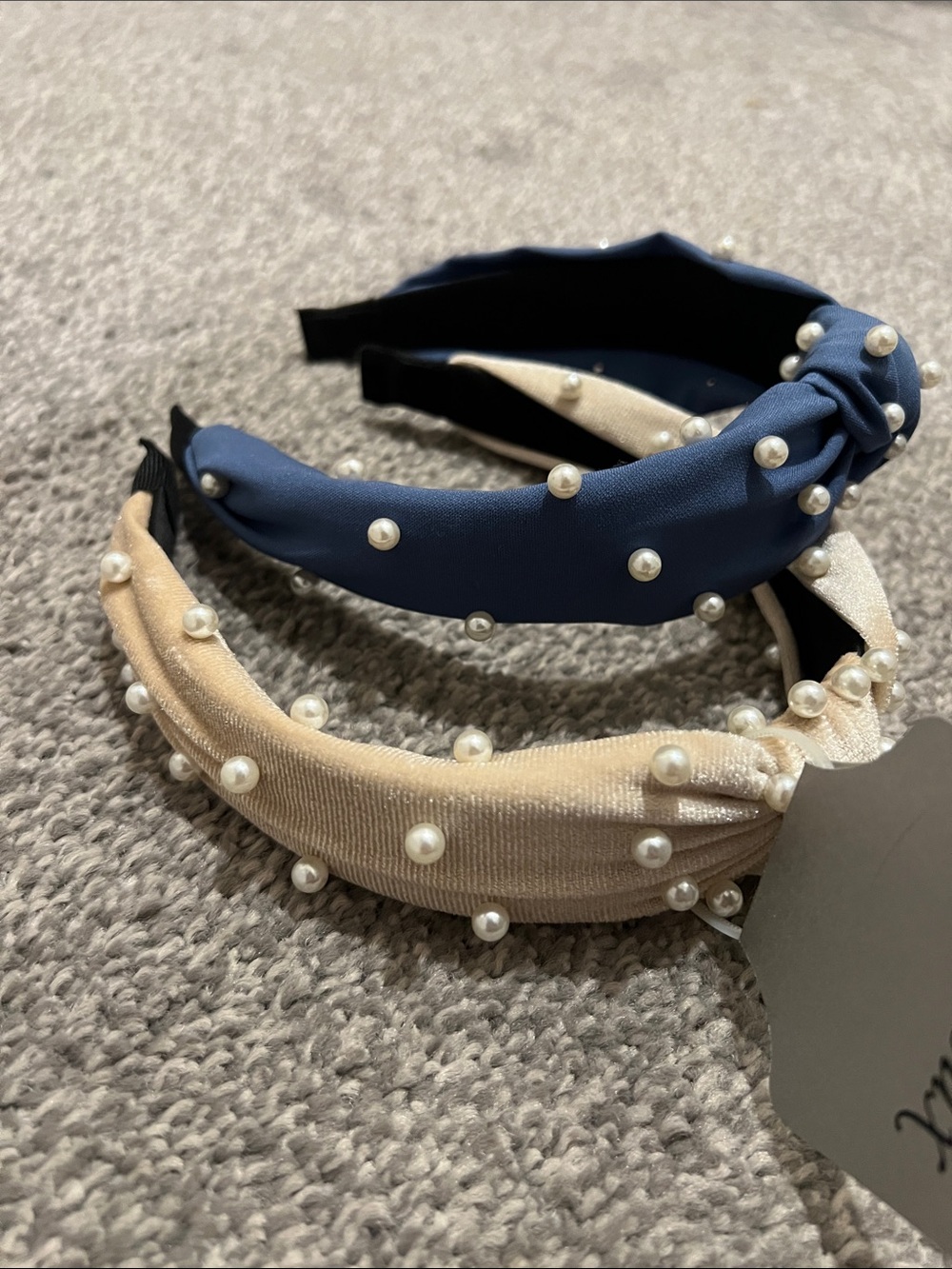 Pearl-Embellished Knot Headbands in Navy and Beige( 2)